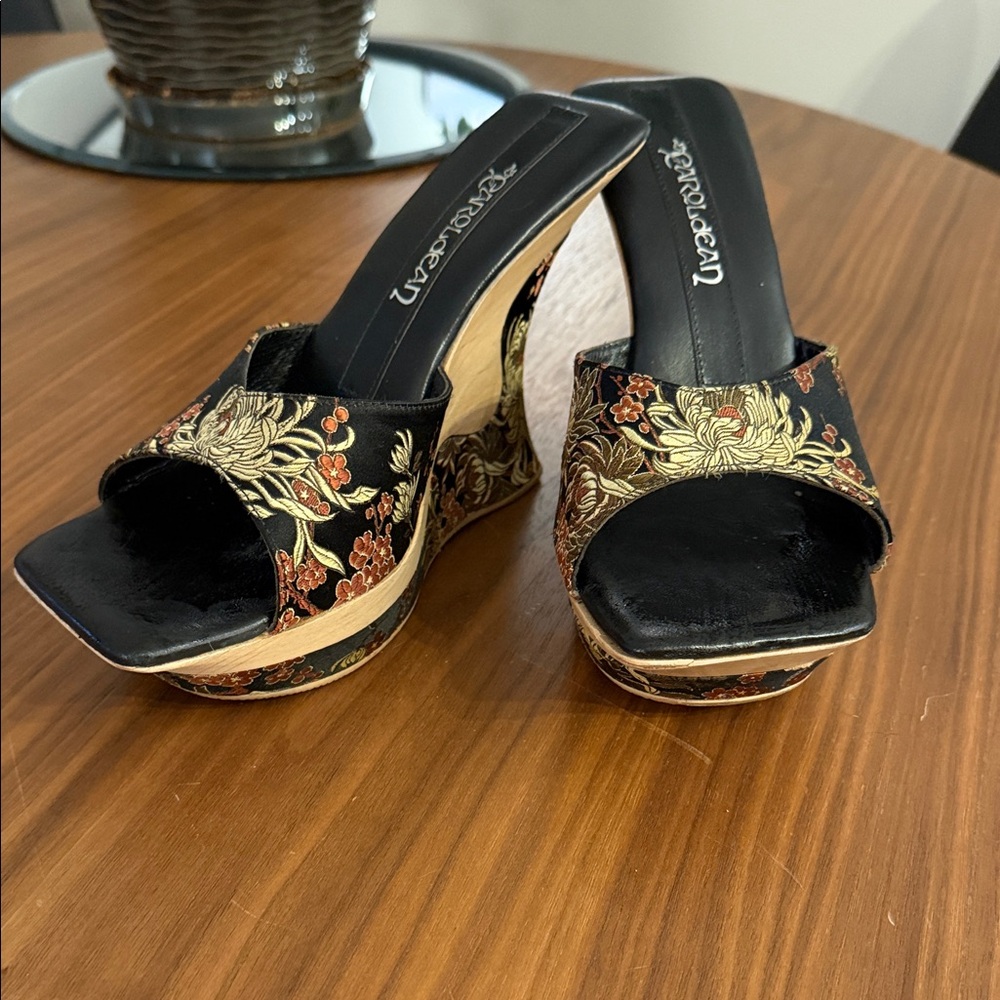 Elegant Floral Black and Gold Wedge Sandals